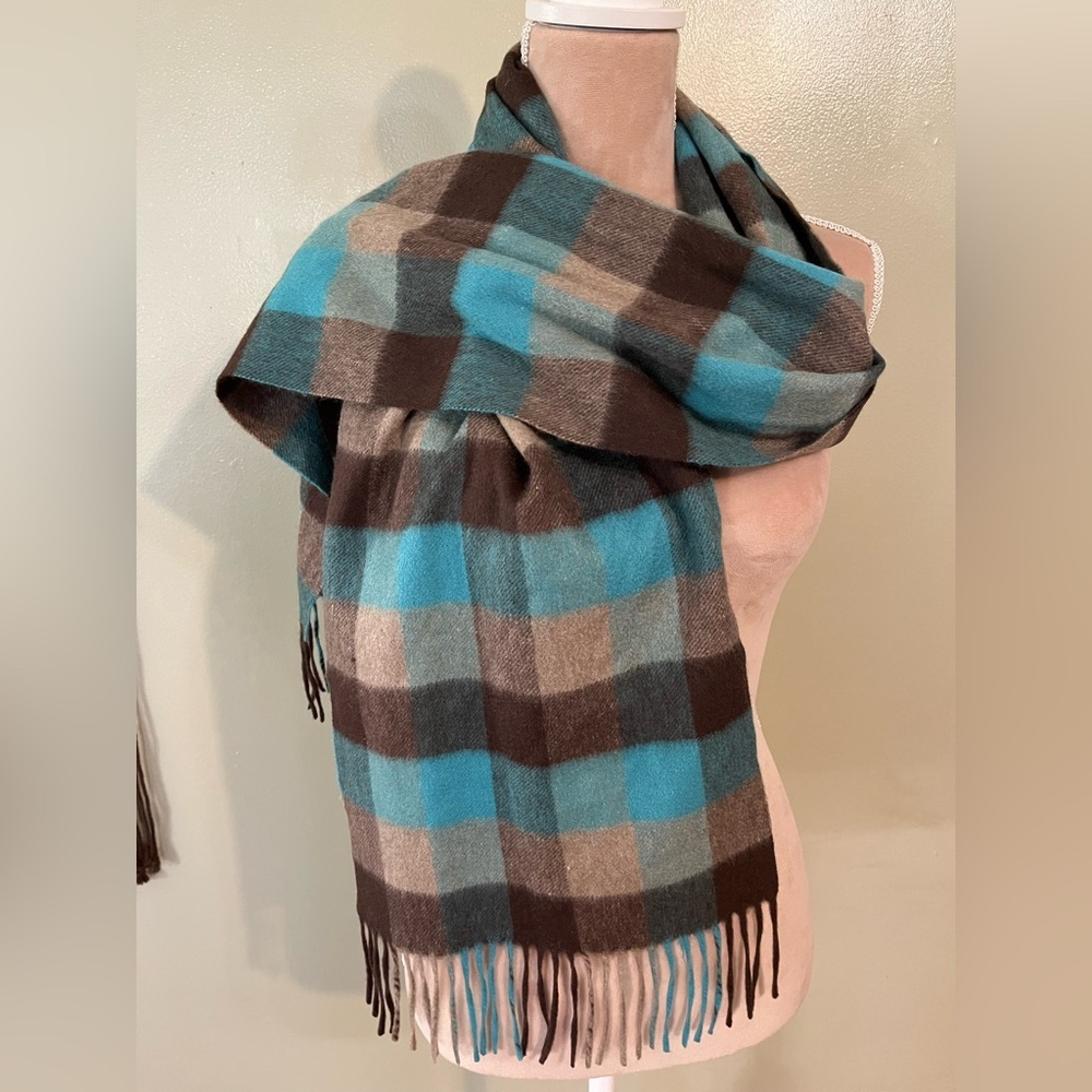 Caroline Grace Plaid Scarf in Blue and Brown 100 % Cashmere 60x12